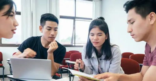 為防止攀比炫富,同學聚會要求統(tǒng)一服裝,為何差距還是一目了然